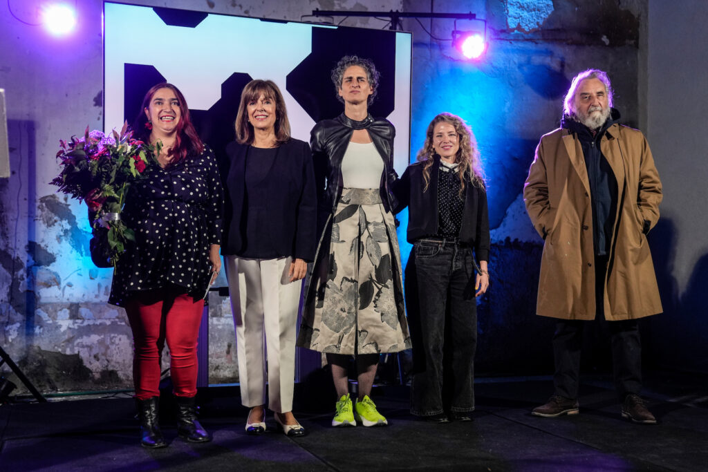 Francesca Cassariego, Ana Ribeiro, Analía Solomonoff, Guadalupe Ayala e Ignacio Iturria